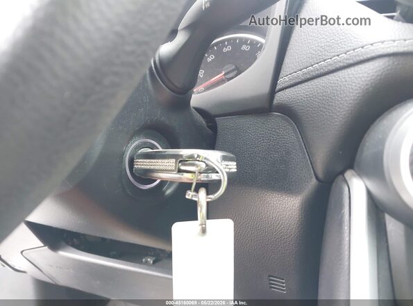 2T3H1RFV1KC020264 2019 TOYOTA RAV4 White Dashboard view