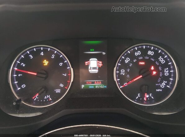 2T3H1RFV2LW103315 2020 TOYOTA LE Burgundy Vista de los asientos traseros