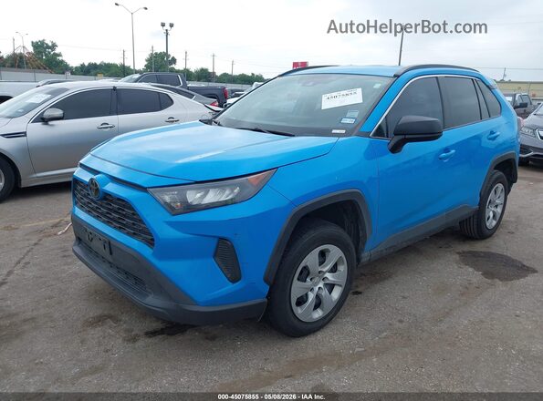 2T3H1RFV3LW100472 2020 TOYOTA LE Light Blue Vista tres cuartos delantera izquierda