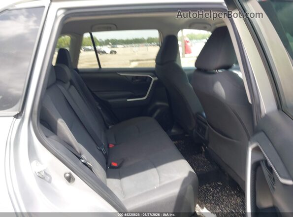 2T3H1RFV3NC185687 2022 TOYOTA RAV4 Silver VIN კოდის სტიკერის ხედი