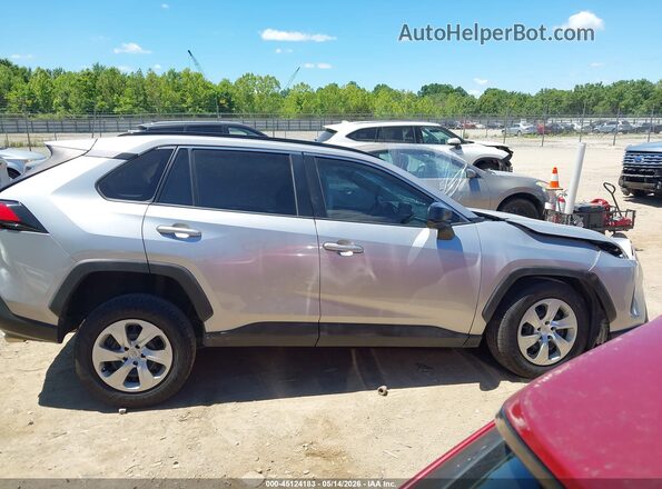 2T3H1RFV5KW042377 2019 TOYOTA RAV4 Silver Widok wnętrza z tyłu