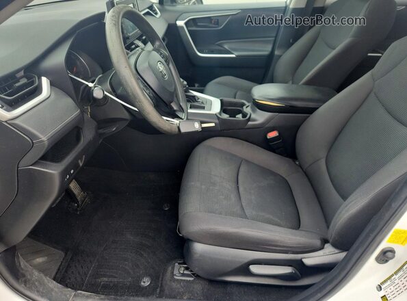 2T3H1RFV8MW121383 2021 TOYOTA LE White 
