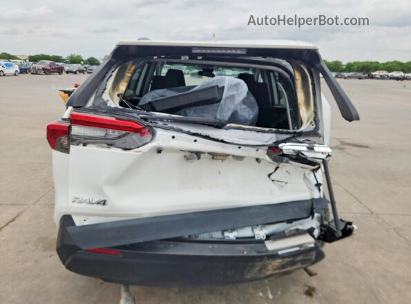 2T3H1RFV8MW121383 2021 TOYOTA LE White 