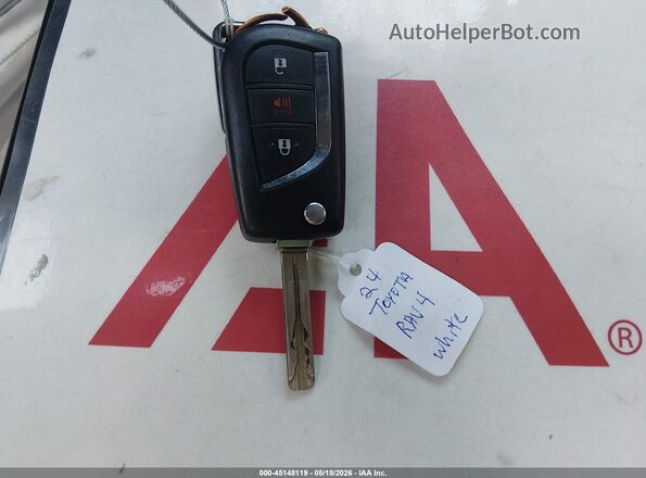 2T3H1RFV9RW308249 2024 TOYOTA RAV4 White წინა პანელის ხედი
