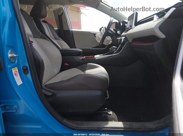 2T3J1RFV9KW016205 2019 TOYOTA RAV4 Blue Вид салону спереду