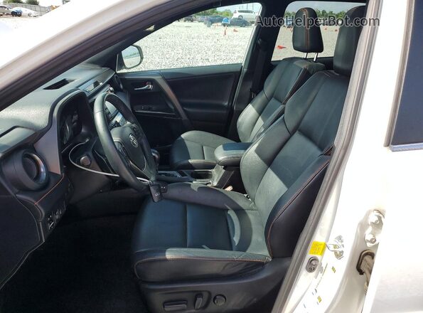 2T3JFREV2HW609707 2017 TOYOTA RAV4 White Սալոնի դիմացի տեսք
