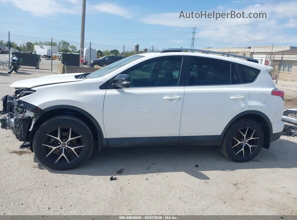 2T3JFREV4HW581148 2017 TOYOTA RAV4 White 