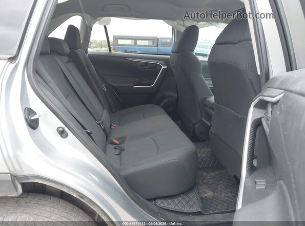 2T3K1RFV5MC130372 2021 TOYOTA LE Silver VIN կոդի պիտակի տեսք