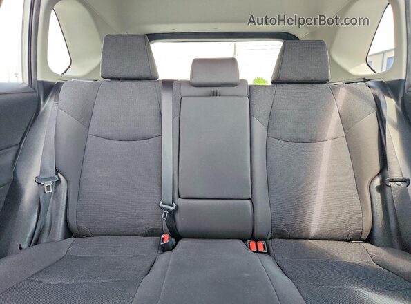 2T3MWRFV7KW027587 2019 TOYOTA RAV4 Silver 