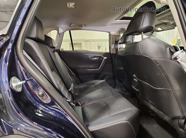 2T3N1RFV0KW077119 2019 TOYOTA RAV4 Синий Вид задней части салона