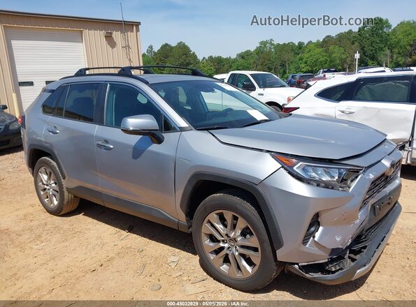 2T3N1RFV0LW136204 2020 TOYOTA LIMITED Серебряный Вид задней части салона