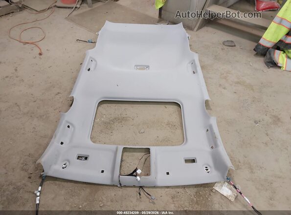 2T3N1RFV1KC037293 2019 TOYOTA RAV4 White 