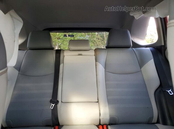 2T3N1RFV5SW537942 2025 TOYOTA RAV4 Red Vista de los asientos traseros