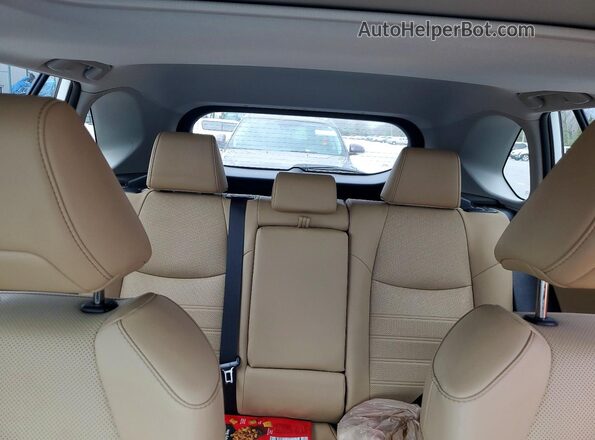 2T3N1RFV6SW496429 2025 TOYOTA LIMITED White Rear seats view