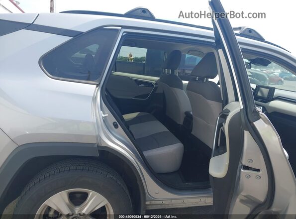 2T3P1RFV1MC223363 2021 TOYOTA LE Silver VIN կոդի պիտակի տեսք