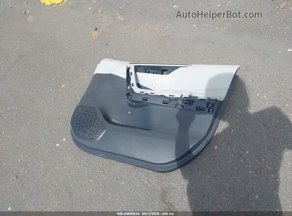 2T3P1RFV1MC223363 2021 TOYOTA LE Silver 