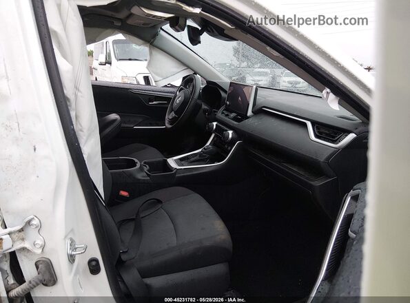2T3P1RFV1RC443531 2024 TOYOTA RAV4 Белый Вид салона спереди