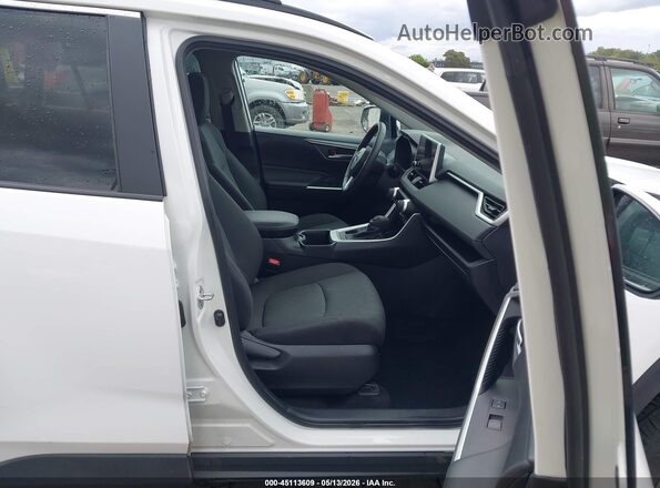2T3P1RFV2RC408707 2024 TOYOTA LE White Front interior view