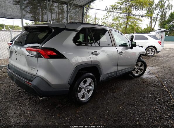 2T3P1RFV3KW072439 2019 TOYOTA LE Серебряный Задняя правая четверть