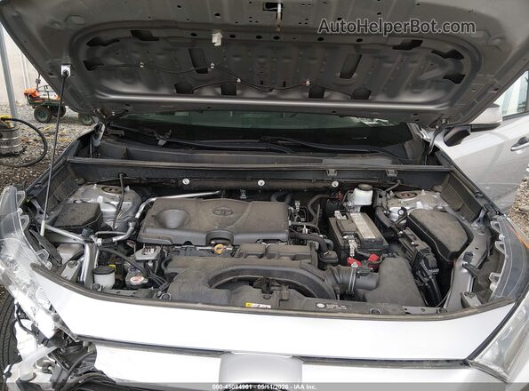 2T3P1RFV3KW072439 2019 TOYOTA LE Серебряный Вид сзади