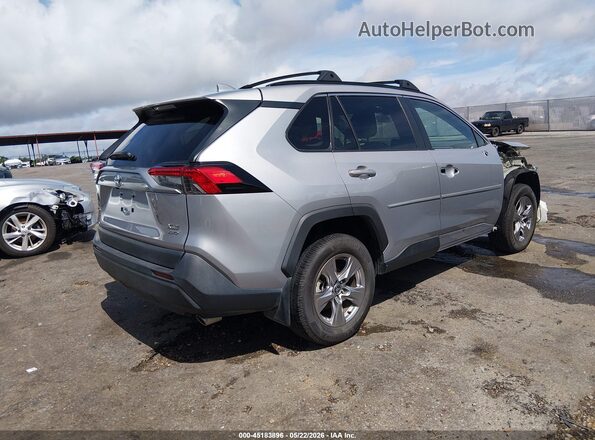 2T3P1RFV3NC274686 2022 TOYOTA RAV4 Silver Հետևի աջ