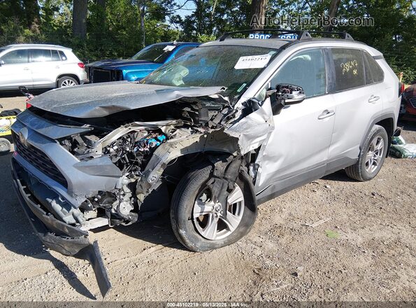 2T3P1RFV3NW288697 2022 TOYOTA LE Серебряный 