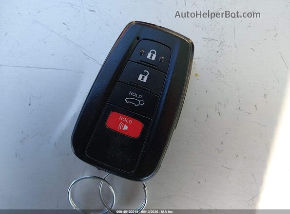 2T3P1RFV3NW288697 2022 TOYOTA LE Серебряный 