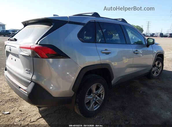 2T3P1RFV3NW288697 2022 TOYOTA LE Серебряный 