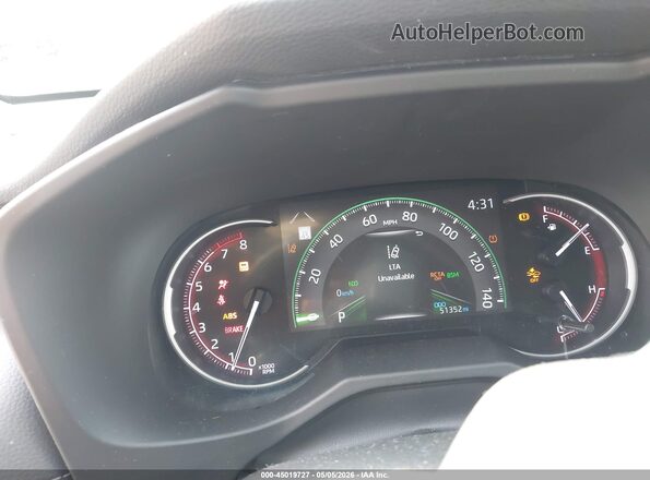 2T3P1RFV4PC333277 2023 TOYOTA LE Gray Vista de los asientos traseros