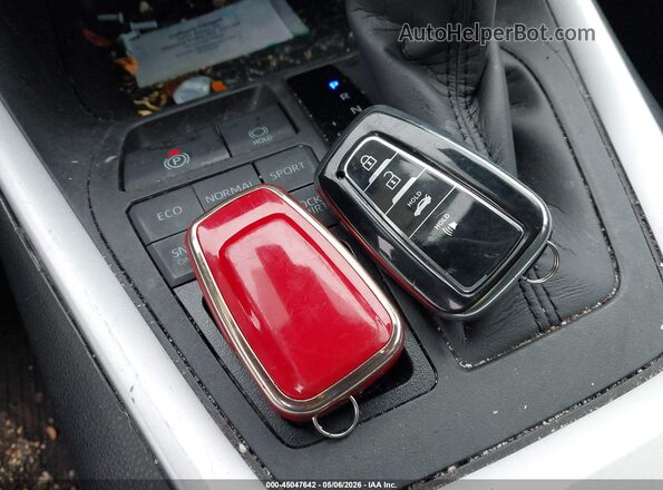 2T3P1RFV4PC384777 2023 TOYOTA LE Gray წინა პანელის ხედი