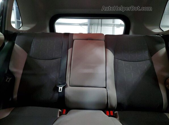 2T3P1RFV5KC028864 2019 TOYOTA LE Black Вид задніх сидінь