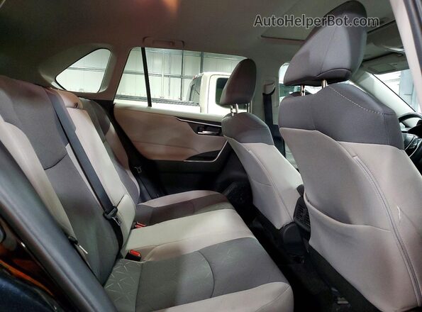 2T3P1RFV5KC028864 2019 TOYOTA LE Black Вид задньої частини салону