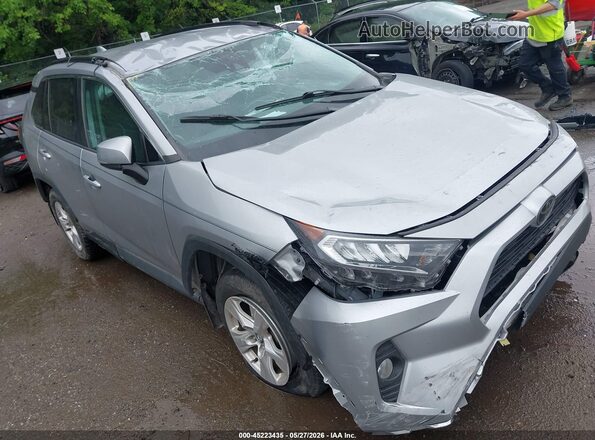 2T3P1RFV5LC096390 2020 TOYOTA RAV4 Silver Widok z przodu
