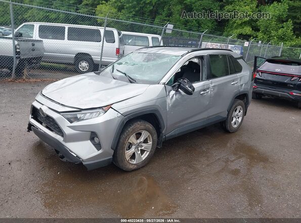 2T3P1RFV5LC096390 2020 TOYOTA RAV4 Silver Przód lewy