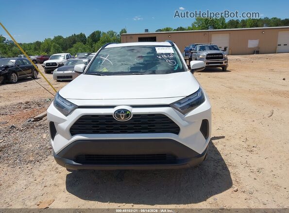 2T3P1RFV6NC310287 2022 TOYOTA RAV4 White Вид задньої частини салону