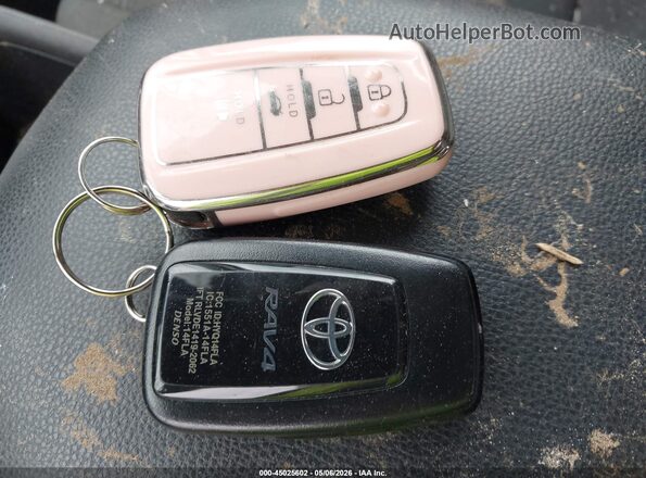 2T3P1RFV6PW331318 2023 TOYOTA LE White Առջևի վահանակի տեսք
