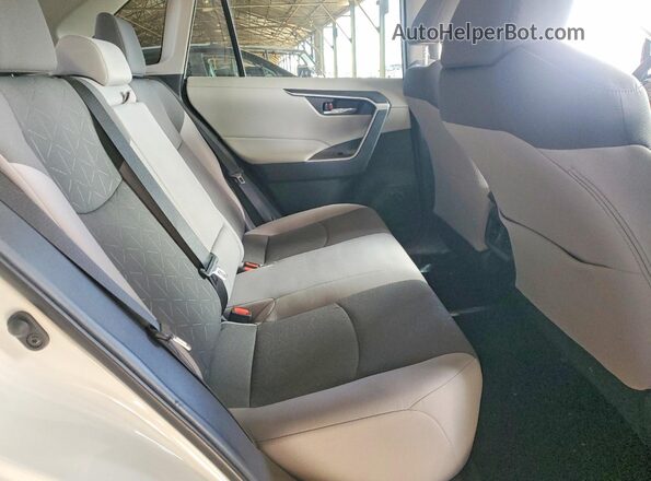 2T3P1RFV7MC210472 2021 TOYOTA RAV4 Белый Вид задних сидений