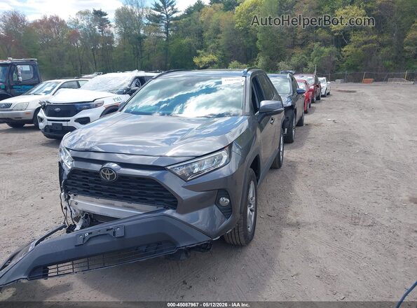 2T3P1RFV7MC256318 2021 TOYOTA LE Gray Vista tres cuartos delantera izquierda