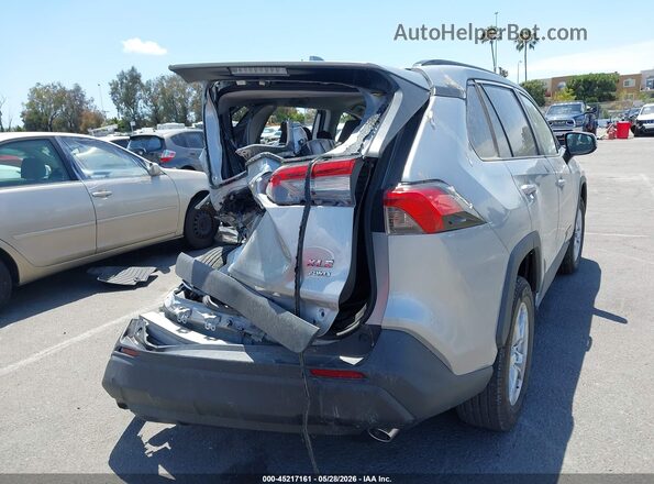 2T3P1RFV8MC157409 2021 TOYOTA RAV4 Серебряный Задняя правая четверть