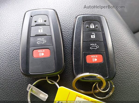 2T3P1RFV8RC404600 2024 TOYOTA LE Черный 