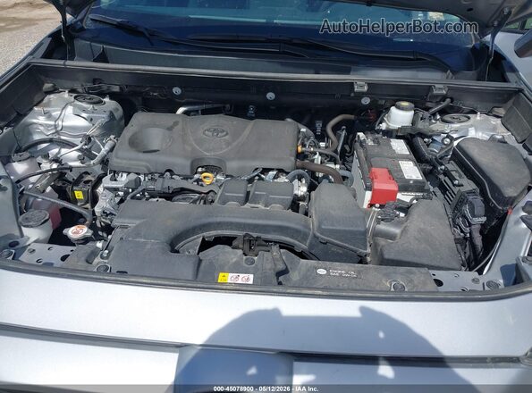 2T3P1RFV8SW566991 2025 TOYOTA LE Silver Вид ззаду
