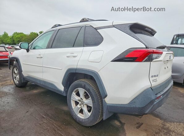 2T3P1RFV9KW058318 2019 TOYOTA RAV4 White 