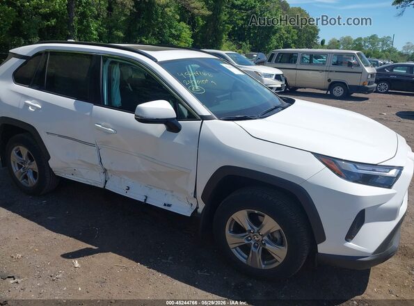 2T3P1RFV9RC471786 2024 TOYOTA RAV4 White Widok z przodu