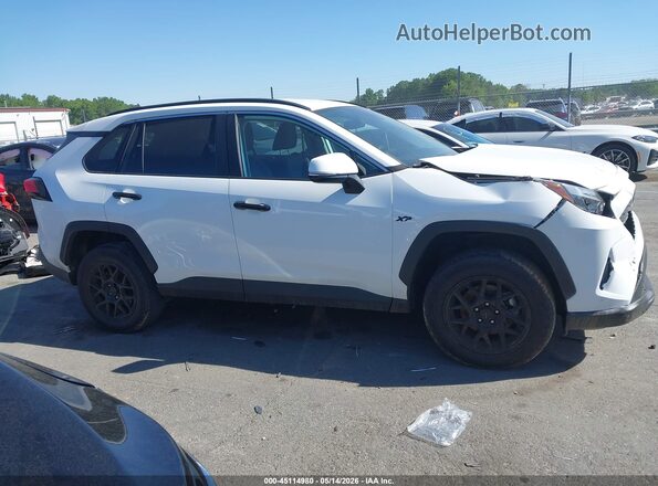 2T3P1RFVXPC329881 2023 TOYOTA RAV4 White უკანა სალონის ხედი