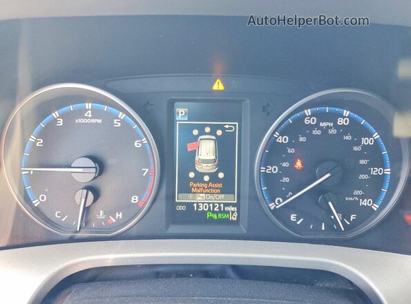 2T3RFREV4HW602681 2017 TOYOTA RAV4 Black Սարքավորումների վահանակի տեսք