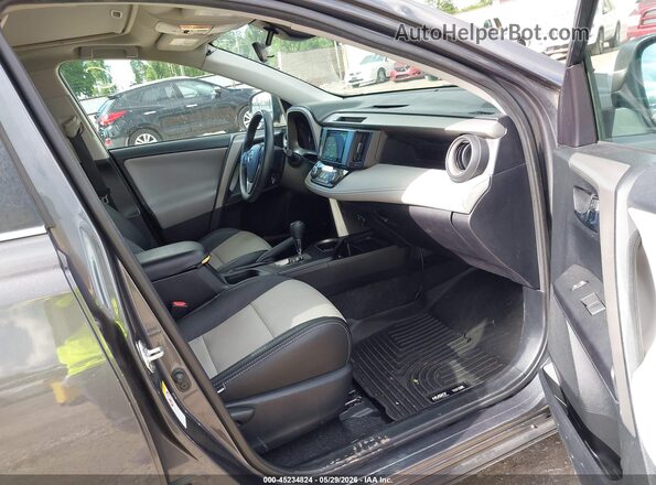 2T3RFREV4JW704164 2018 TOYOTA RAV4 Gray 