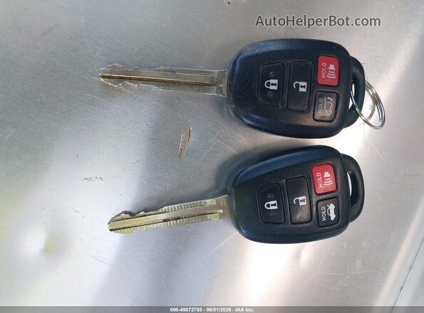 2T3RFREV5GW464907 2016 TOYOTA LE Red Widok deski rozdzielczej