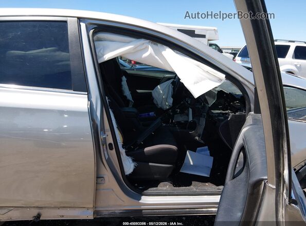 2T3RFREV5JW698469 2018 TOYOTA LE Silver 