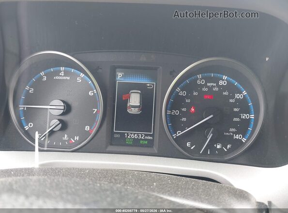 2T3RFREV6JW726828 2018 TOYOTA RAV4 Burgundy Widok tylnych siedzeń