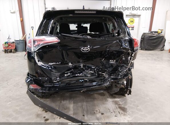 2T3RFREV6JW831207 2018 TOYOTA LE Черный 